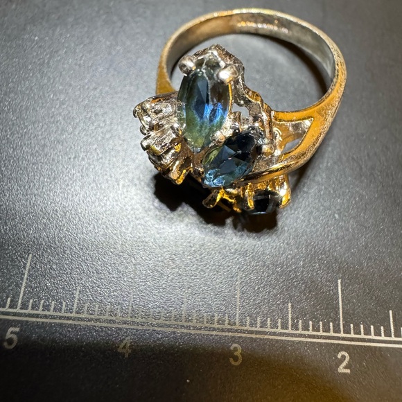 Jewelry - Silver tone blue and clear stones ring sz 6